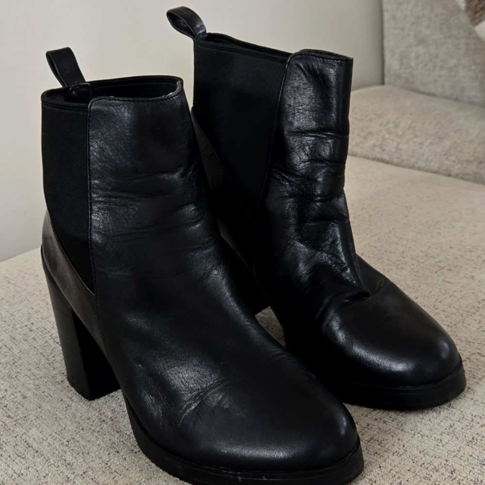 STEVE MADDEN ankle boot